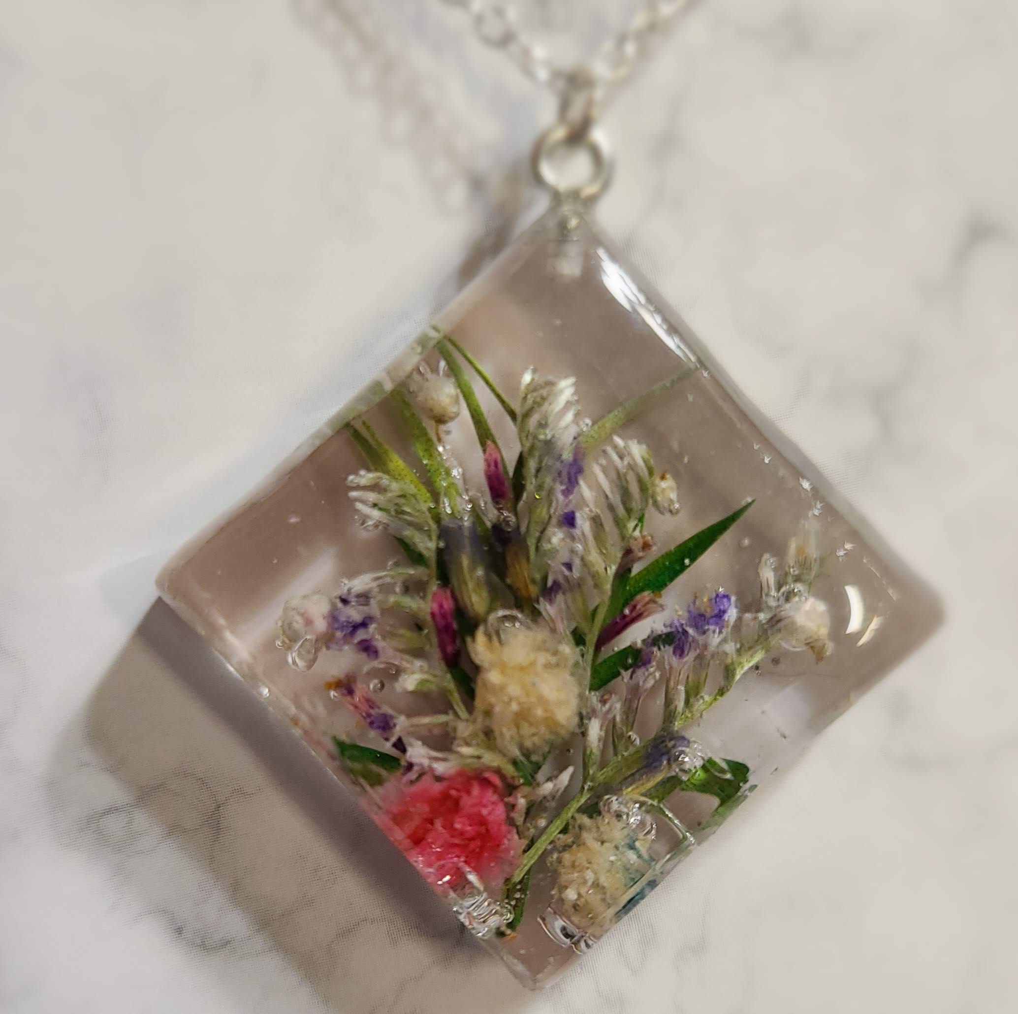 Small dried flowers necklace Handmade resin jewelry – Smile with